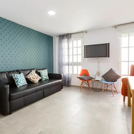 Pasacalles By Cadiz4rentals Cadiz