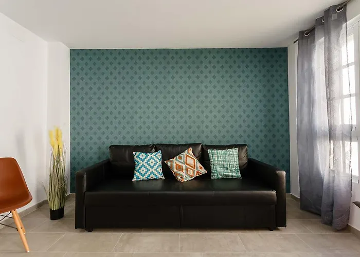 Pasacalles By Cadiz4rentals